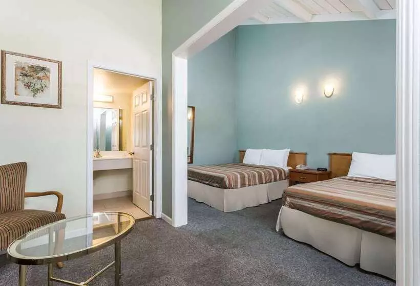 酒店 Travelodge By Wyndham Fairfield/napa Valley