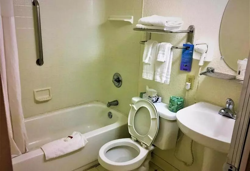 酒店 Travelodge By Wyndham Fairfield/napa Valley