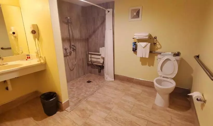 酒店 Travelodge By Wyndham Fairfield/napa Valley