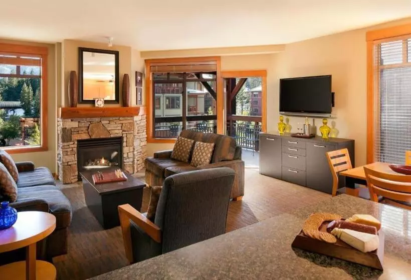 منتجع The Village Lodge