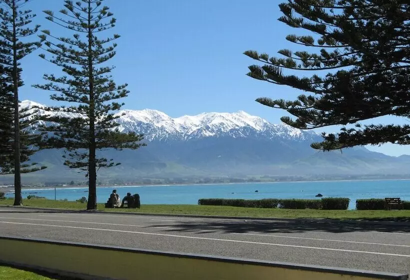 Seaview Motel