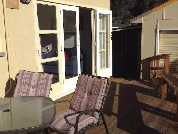 Seaview Motel