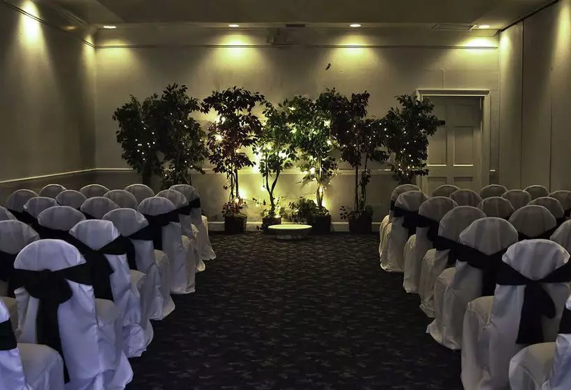 Springfield Hotel & Suites