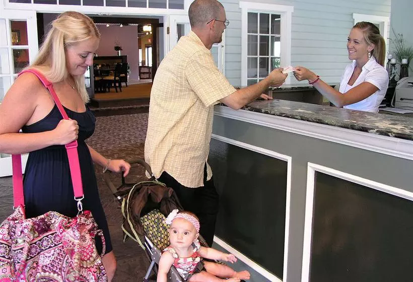 Springfield Hotel & Suites