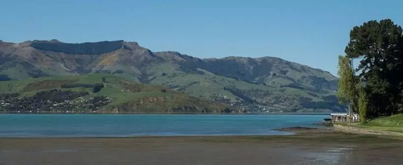 Duvauchelle Seaside Motel