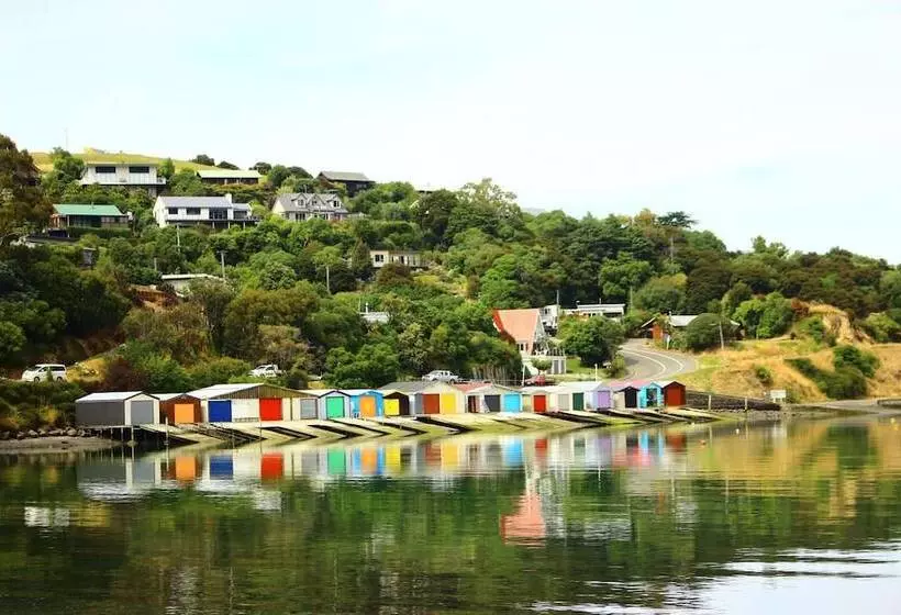 Duvauchelle Seaside Motel