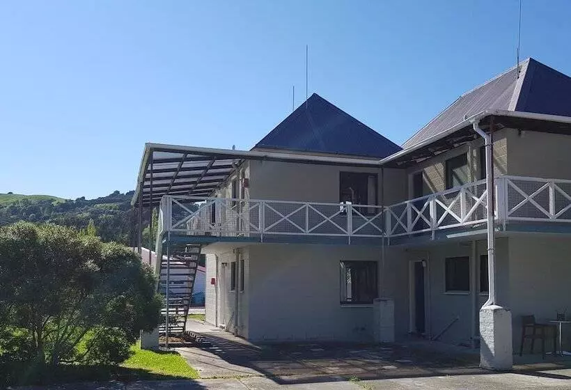 Duvauchelle Seaside Motel