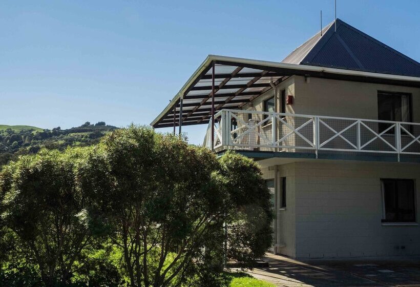 Duvauchelle Seaside Motel