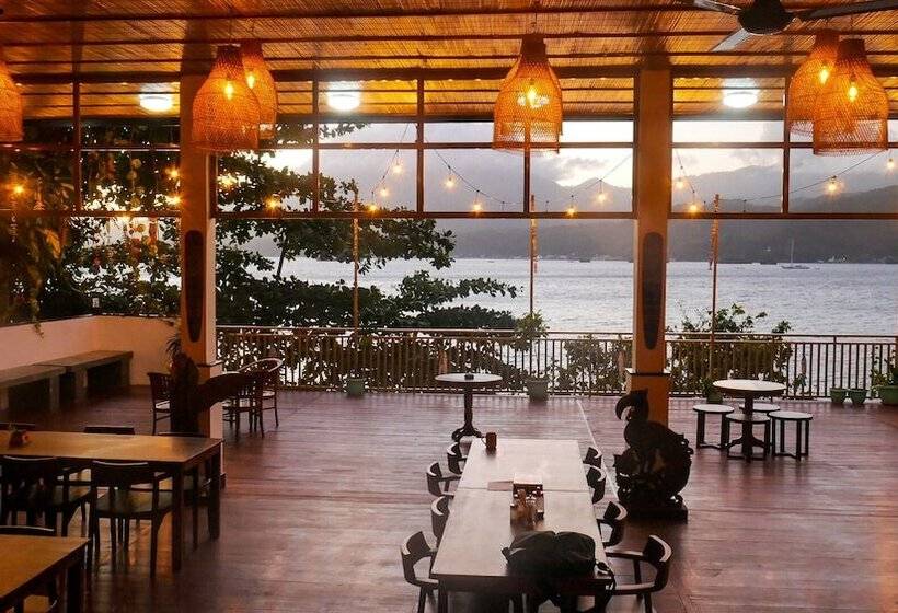 בית מלון כפרי Bastianos Lembeh Dive Resort