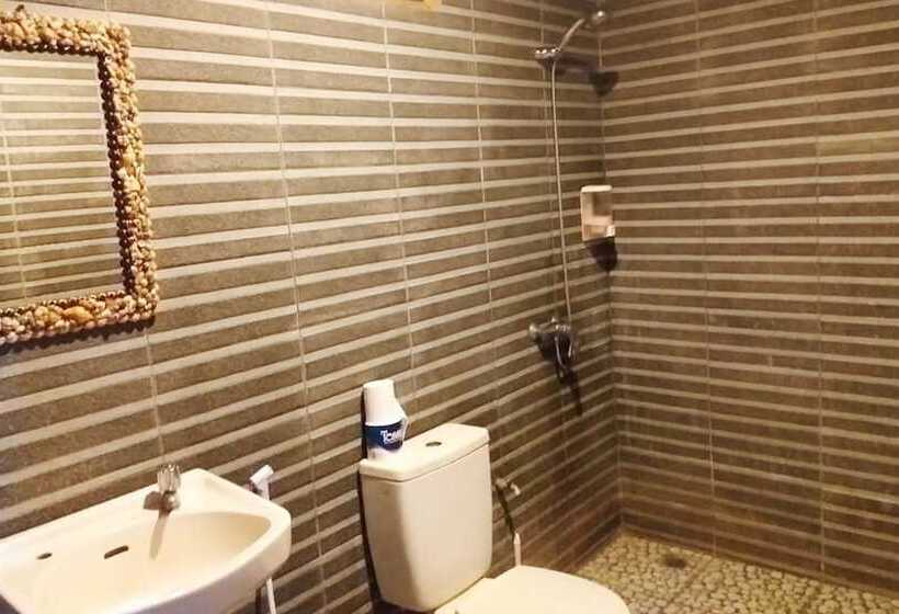 בית מלון כפרי Bastianos Lembeh Dive Resort