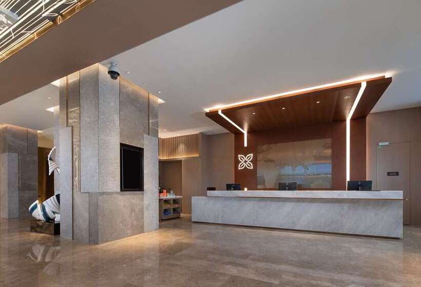 Отель Hilton Garden Inn Zibo Zhangdian