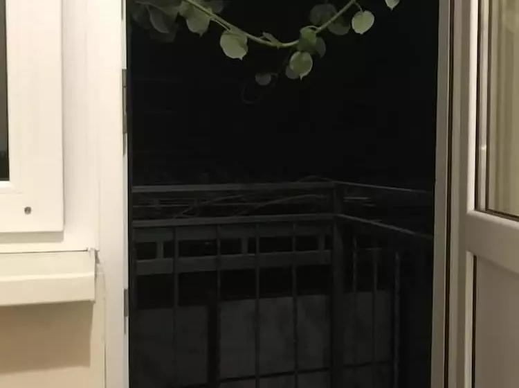 Hotelli Laura Guest House