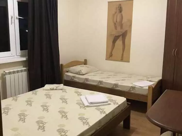 Hotelli Laura Guest House