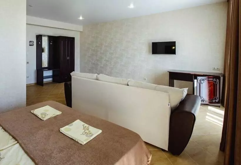 Hotelli Laura Guest House