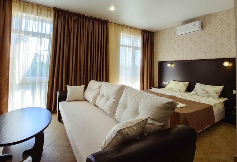 בית מלון כפרי Laura Guest House