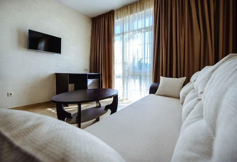 בית מלון כפרי Laura Guest House