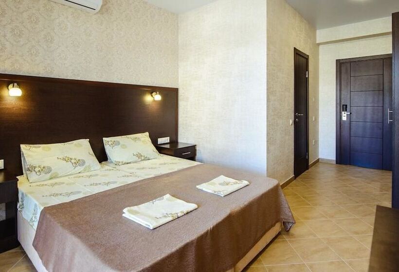 בית מלון כפרי Laura Guest House