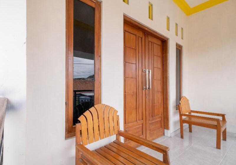 Otel Lilik Homestay Syariah By Oyo Rooms