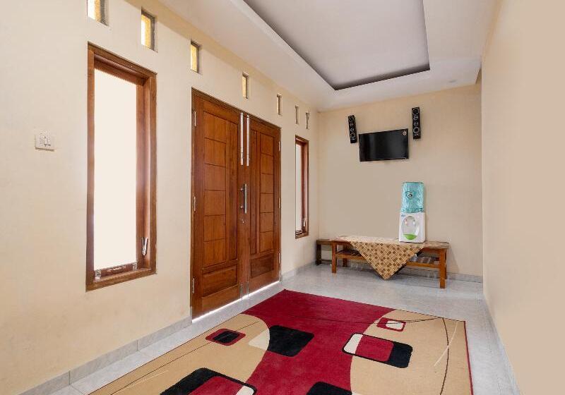 Otel Lilik Homestay Syariah By Oyo Rooms