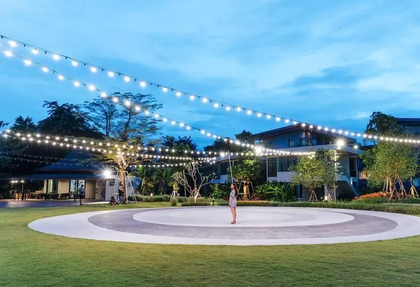 ホテル Na Tree Tara Riverside Resort Amphawa Damnoensaduak
