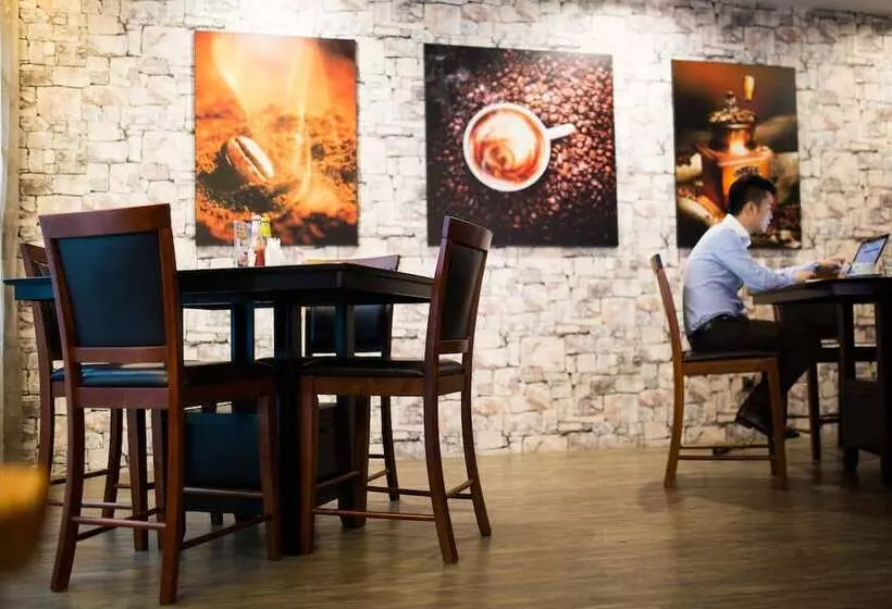 ホテル Orkid Inn Mahkota Cheras