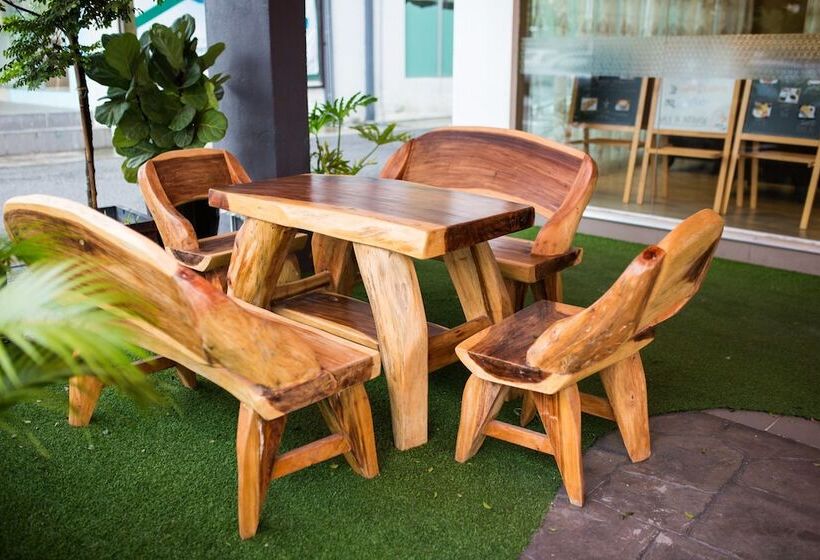 فندق Orkid Inn Mahkota Cheras