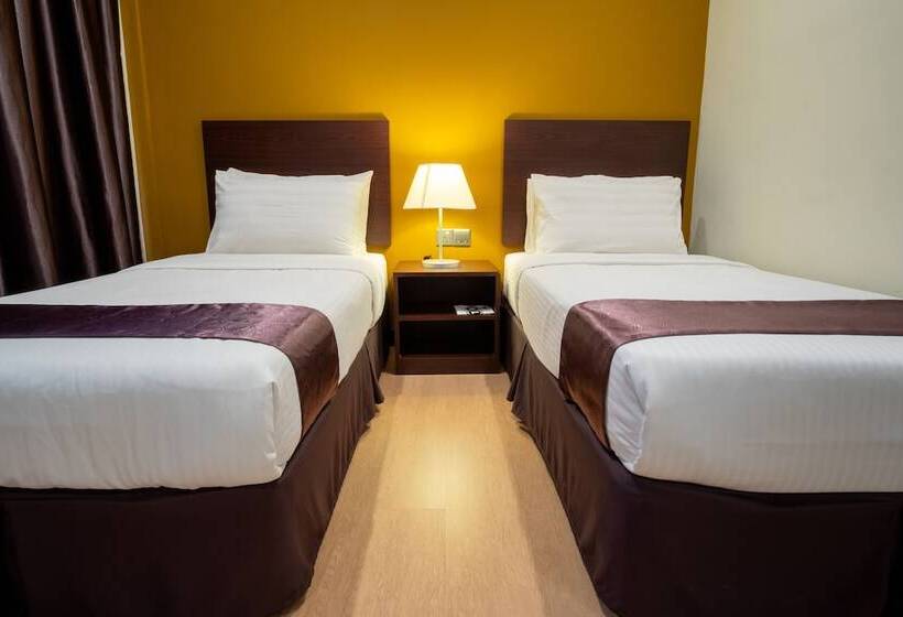 فندق Orkid Inn Mahkota Cheras