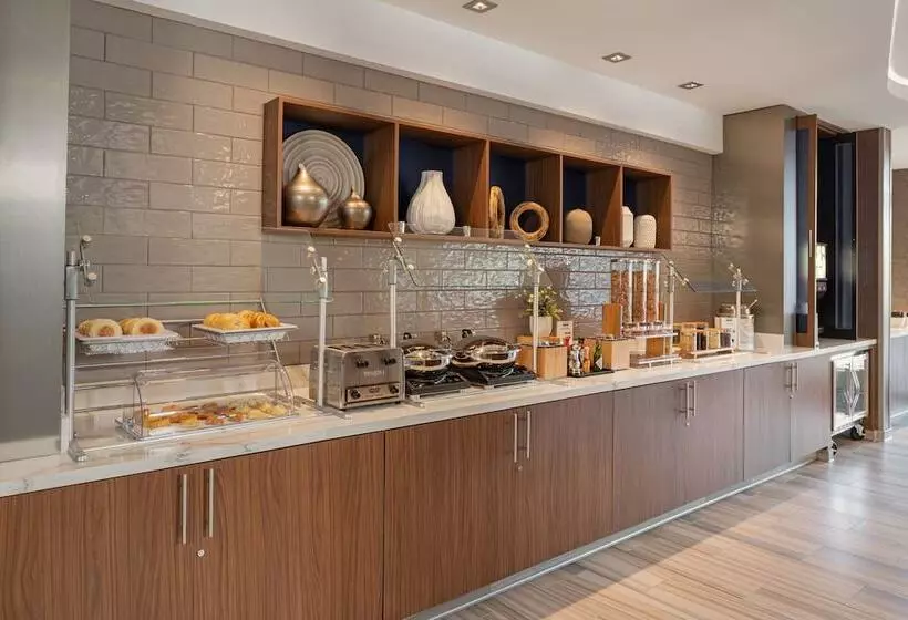 ホテル Springhill Suites By Marriott West Sacramento