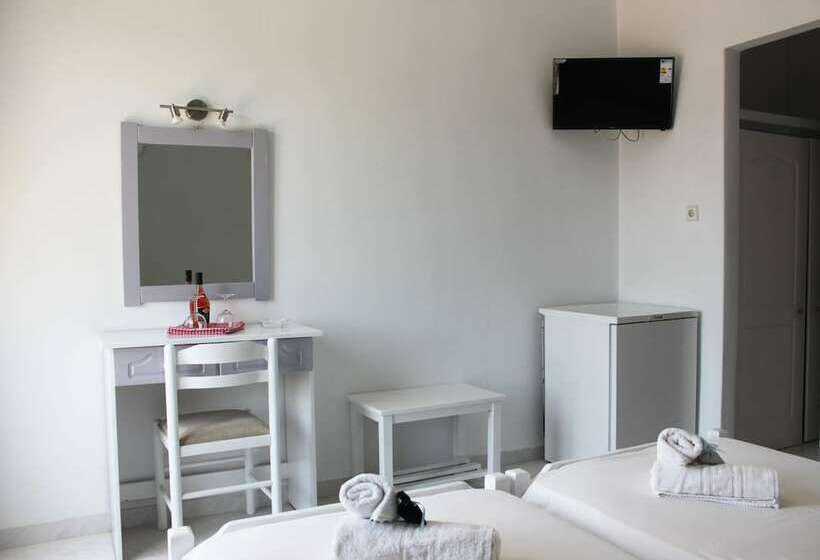 هتل Syros Holidays