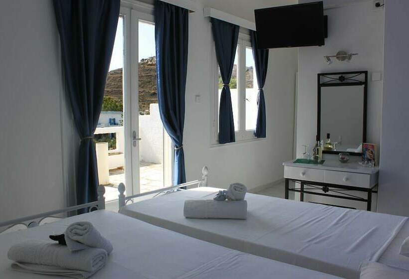 هتل Syros Holidays