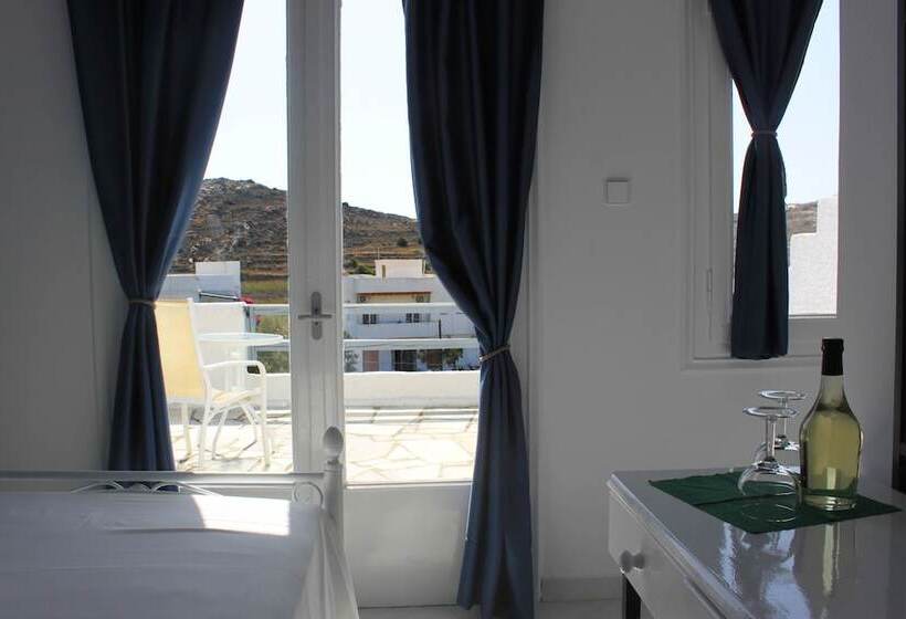 هتل Syros Holidays