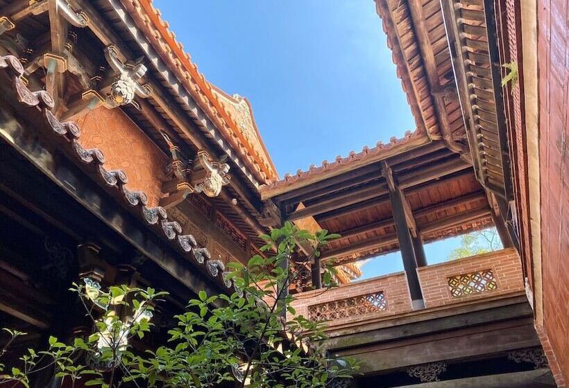 هتل The One Nanyuan