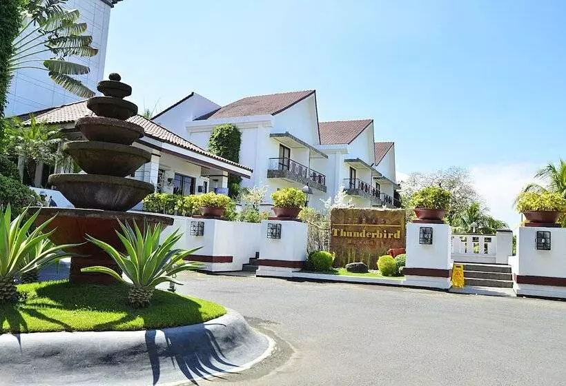 Hotelli Thunderbird Resorts   Rizal