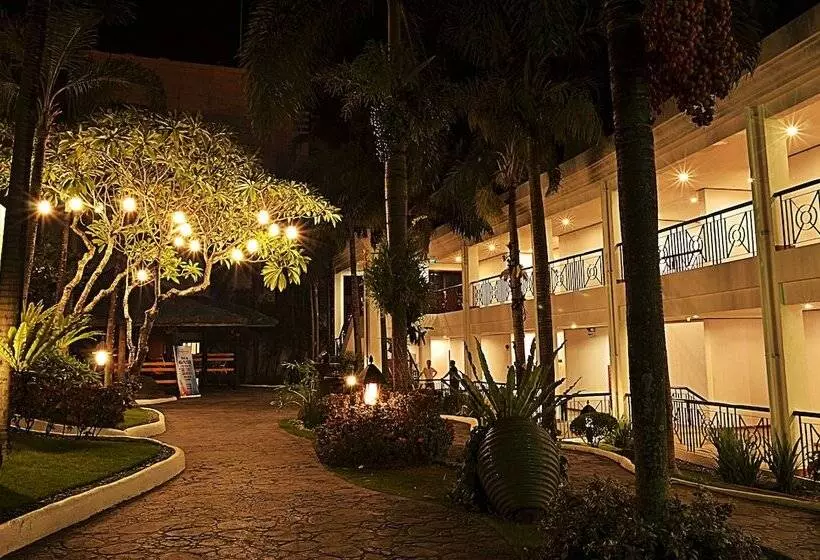 Hotelli Thunderbird Resorts   Rizal