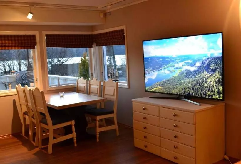 Hotelli Vikedal Vertshus