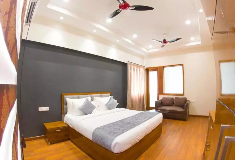 ホテル Vishal Imperial