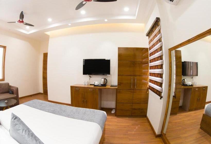 Отель Vishal Imperial