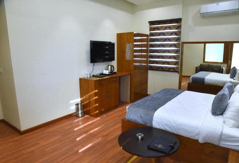 Отель Vishal Imperial