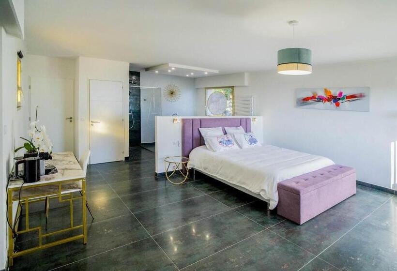 مبيت وإفطار La Colombière