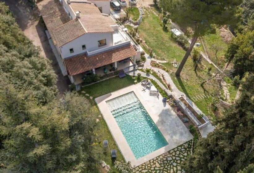 مبيت وإفطار La Colombière