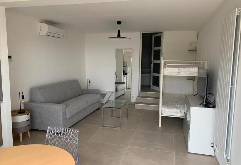 مبيت وإفطار La Colombière