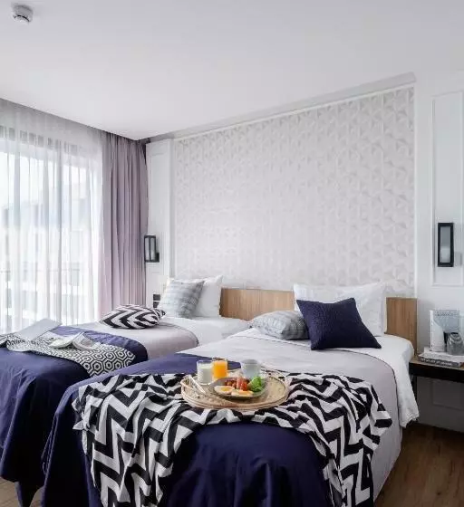Chezzotel Pattaya  & Residence