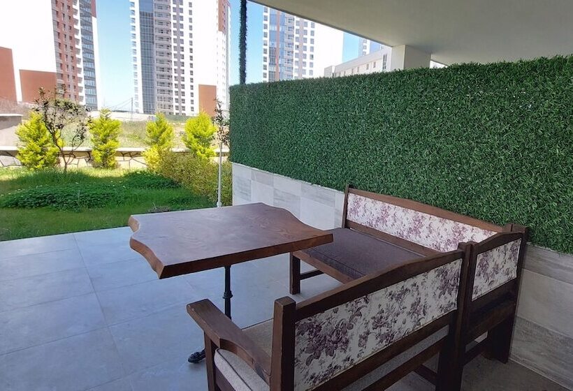 בית מלון כפרי Holiday Inn   Trabzon East, An Ihg