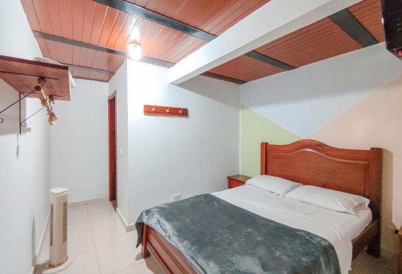 Otel La Rosa Náutica Club