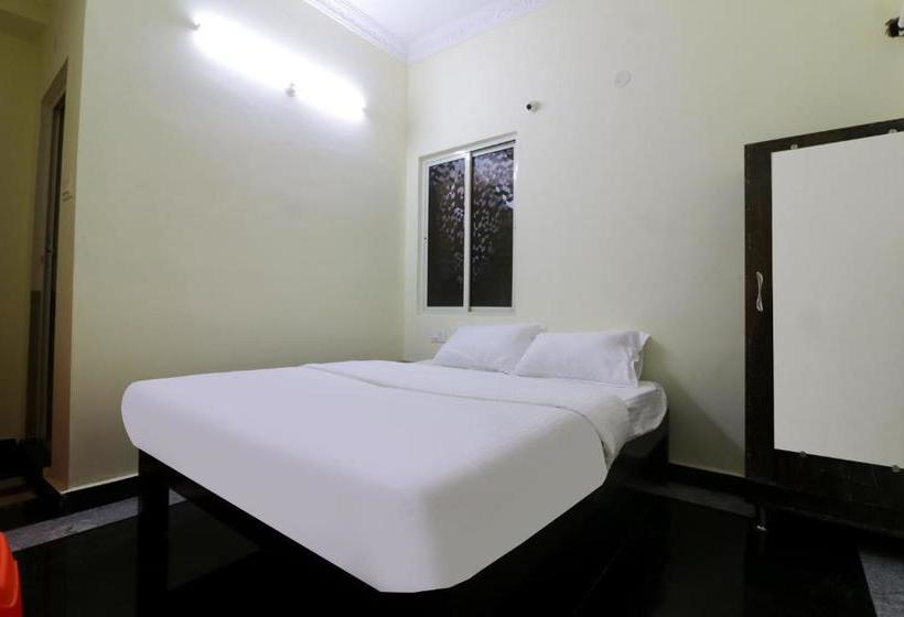 Отель Oyo 78694 Sri Deepak Krishna Home Stay