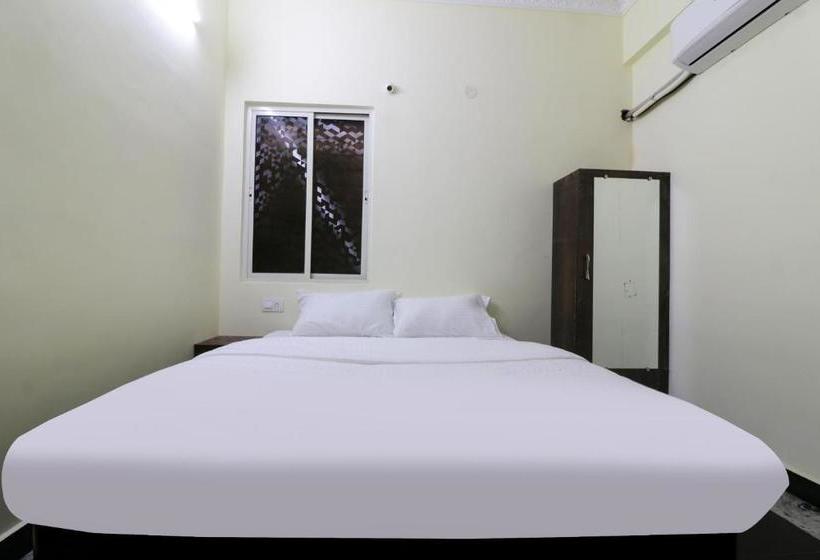 Отель Oyo 78694 Sri Deepak Krishna Home Stay