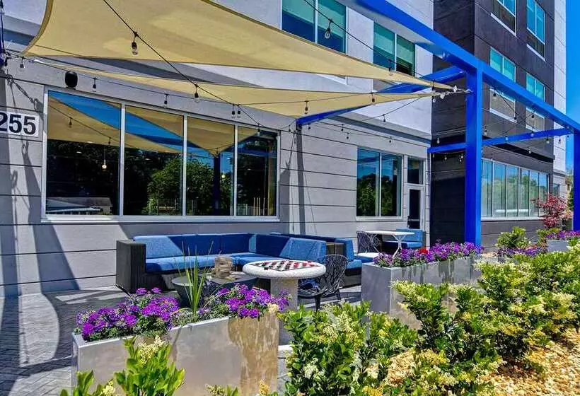 هتل Tru By Hilton Rocky Mount