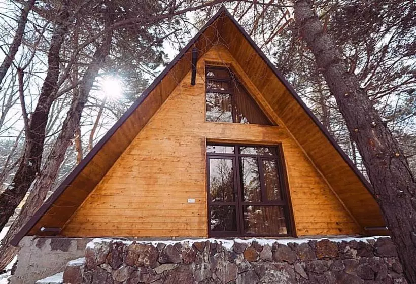 هتل Woodland Cottages