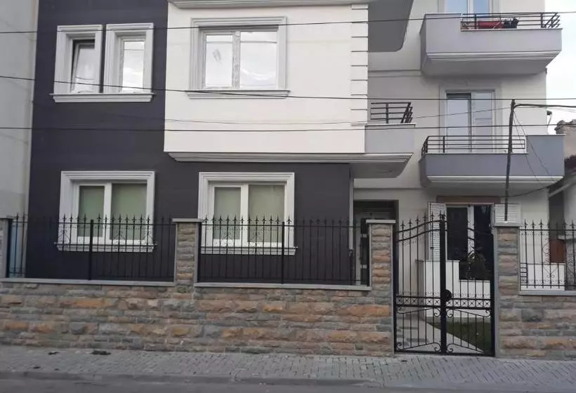 پانسیون Odisea S Apartment
