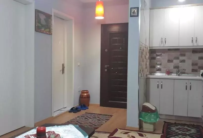 پانسیون Odisea S Apartment